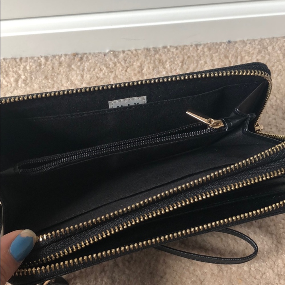 Wallet - Picture 3 of 5